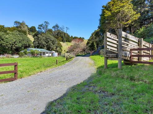 805 Whananaki South Road, Whananaki