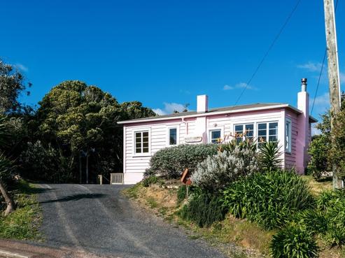15 Whakarite Road, Ostend