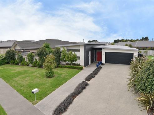 66 Aidanfield Drive, Aidanfield
