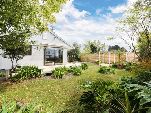 33 Devonshire Road, Unsworth Heights