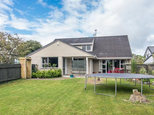 8 Ngapotiki Street, Paraparaumu Beach
