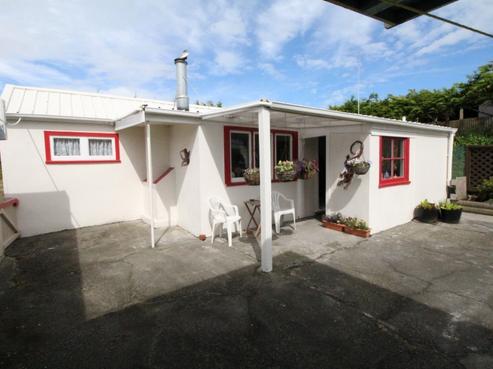19 Barber Street, Foxton Beach