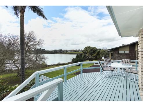 25 Riverside Drive, Waiuku
