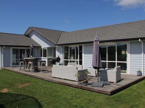 28 Debenham Drive, Whitianga