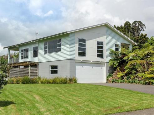 94 Karamea Street, Whalers Gate