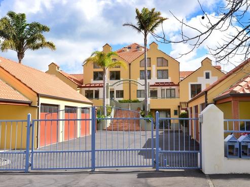 40 Harbour Village Drive, Gulf Harbour