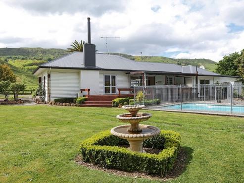 159 Te Manuiri Road, Omakere