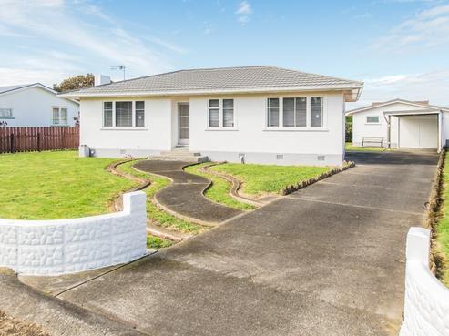 18 Tongariro Street, Castlecliff