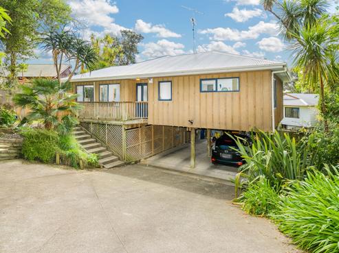 139 Ocean View Road, Hillcrest