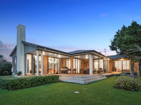 24 Cloverfields Drive, Waimauku