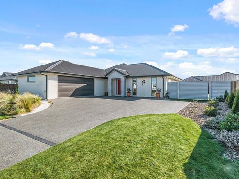 5 Huntingdon Drive, Fernside