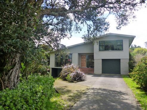 71 Domett Street, Opunake