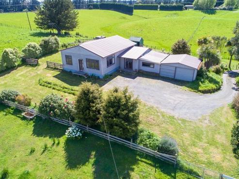 33 Levin Street, Halcombe