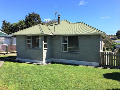 2 Surrey Street, Balclutha