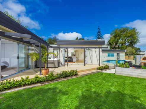 15 Thelma Crescent, Torbay