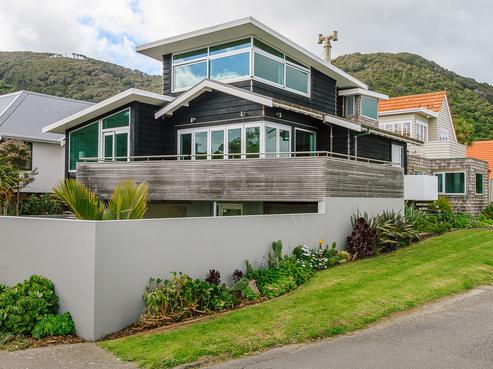 18 Maire Street, Eastbourne