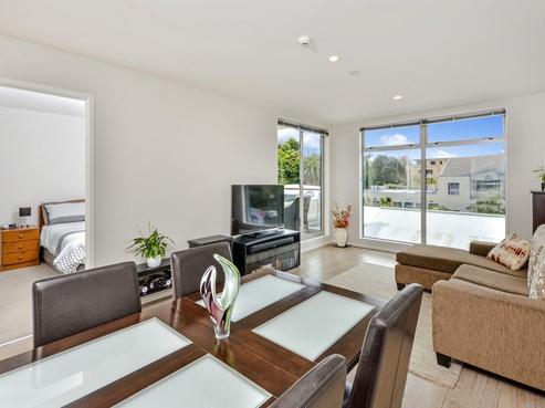 203/19 Bute Road, Browns Bay