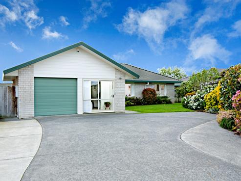 16 Ambleside Drive, Northpark