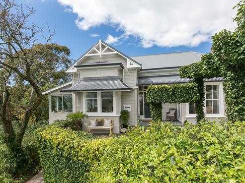 2 Seapoint Road, Napier Hill