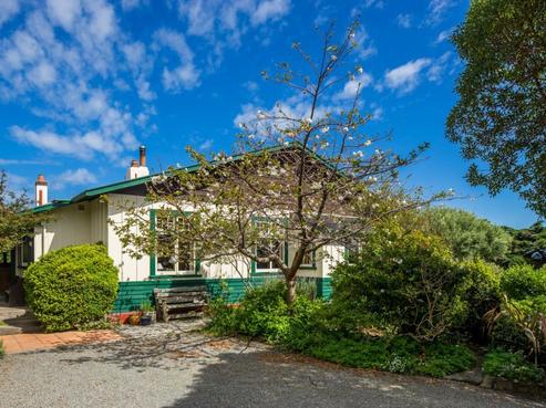 72 Wellington Road, Paekakariki