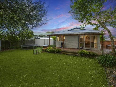 10 Dakota Grove, Totara Park