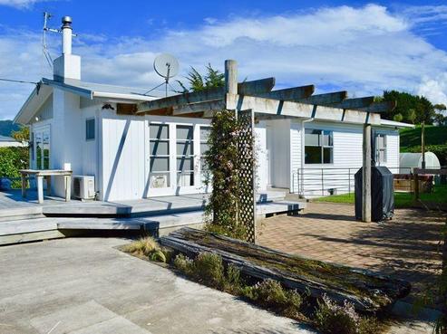 151 Te Horo Beach Road, Te Horo