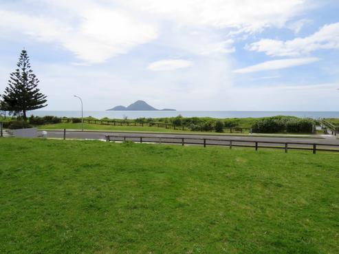 10 Pacific Parade, Coastlands