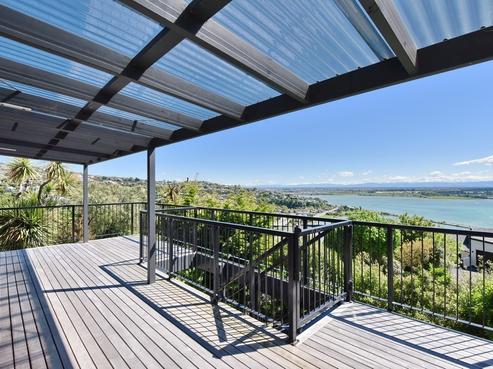 16 Inverness Lane, Redcliffs