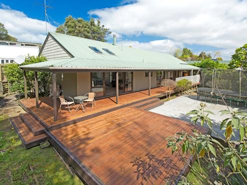 25 Brian Crescent, Stanmore Bay
