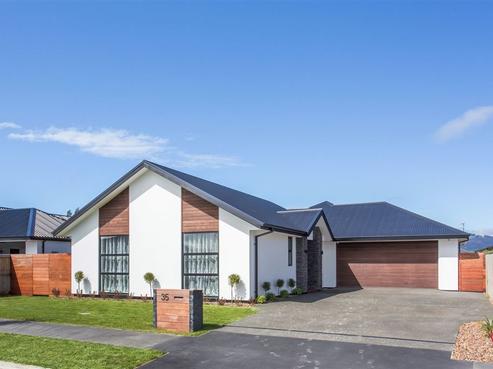 35 Bronco Drive, Aidanfield
