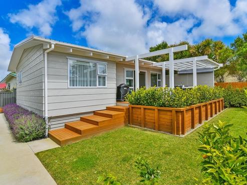 2 Taihiki Road, Clarks Beach