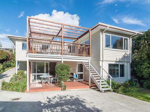65 Glen Road, Raumati South