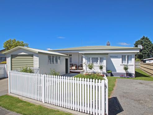 7 Lannie Place, Greenmeadows