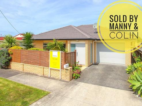 22 Pine Road, Orewa