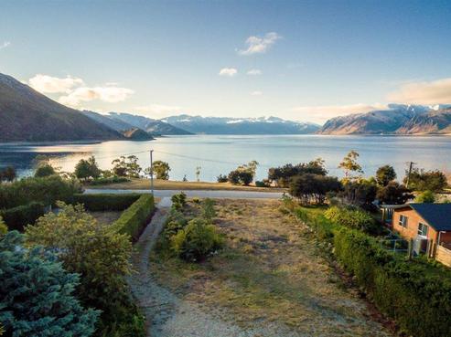 20 Flora Dora Parade, Lake Hawea