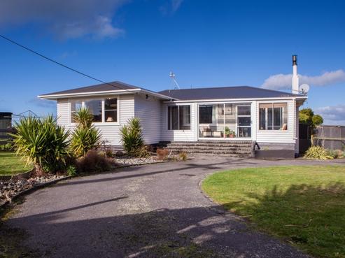 1876 Manaia Road, Manaia