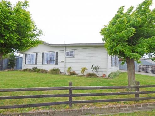 13 Duckworth Crescent, Greenmeadows