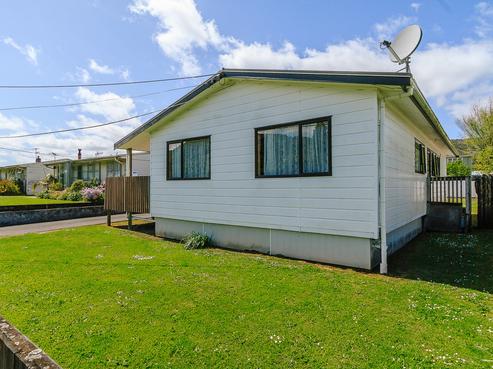 1184 Taita Drive, Taita