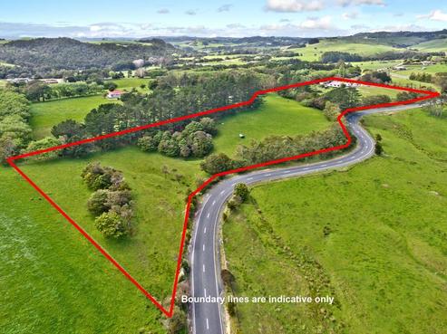 453 West Coast Road, Makarau