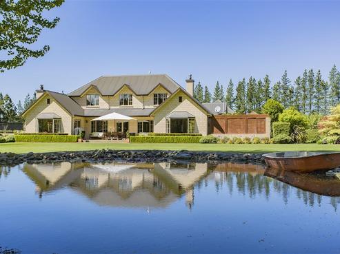 127 Mairaki Road, Fernside