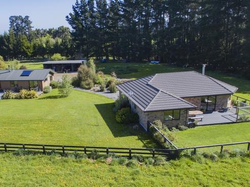 717 Loburn Whiterock Road, Loburn