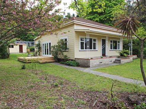 2 Hill Road, Bay View