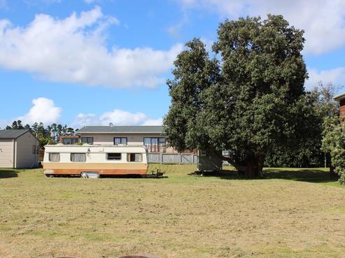 251 Kenwood Drive, Matarangi