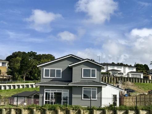 50 Colonial Drive, Silverdale