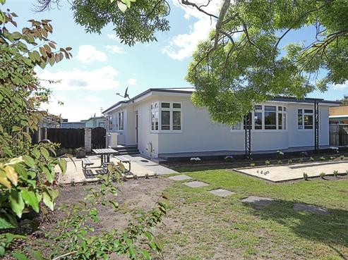 1015 Lane Street, Mahora