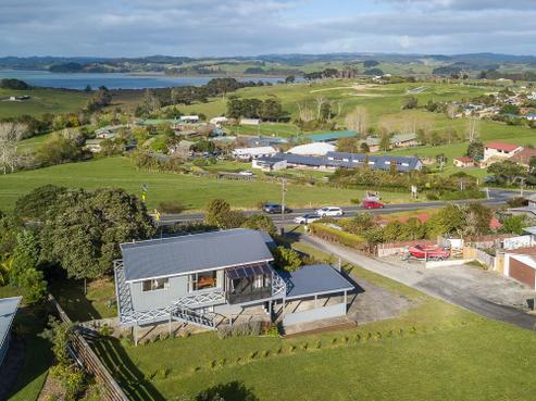 411 Mahurangi East Road, Snells Beach