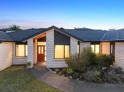 13 Barwick Place, Huntington