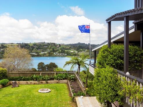 2 Lysnar Road, Matakana