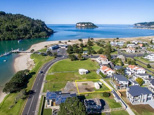 206 Bond Street, Whangamata