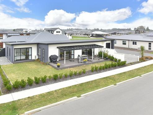 36 Kahuraki Drive, Pegasus